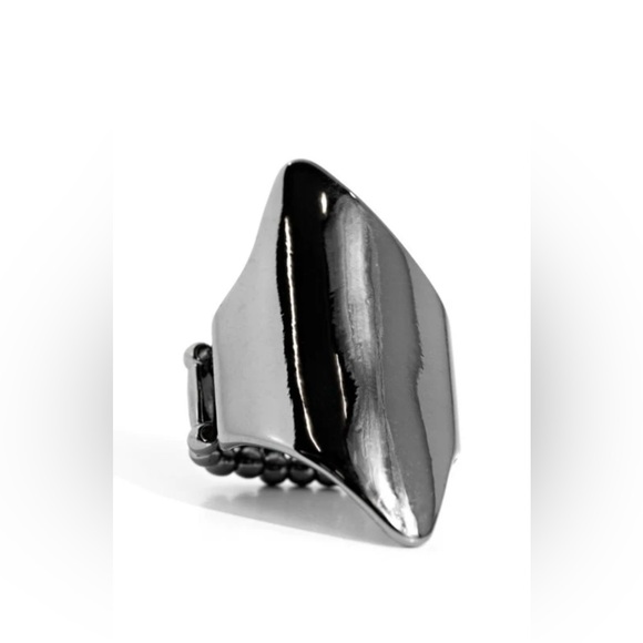 Pointed Palm Desert - Black Ring - Picture 2 of 2